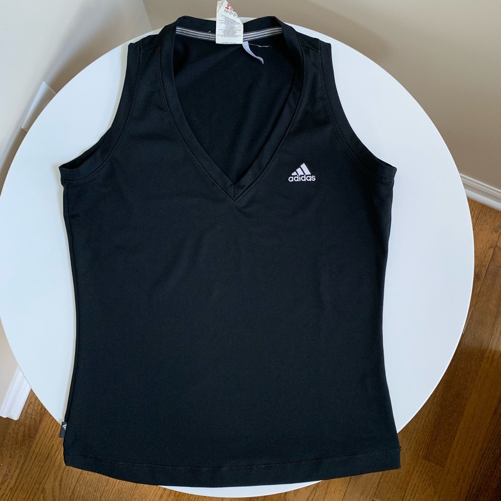 🛍 2/$15 Size M Adidas workout tank top